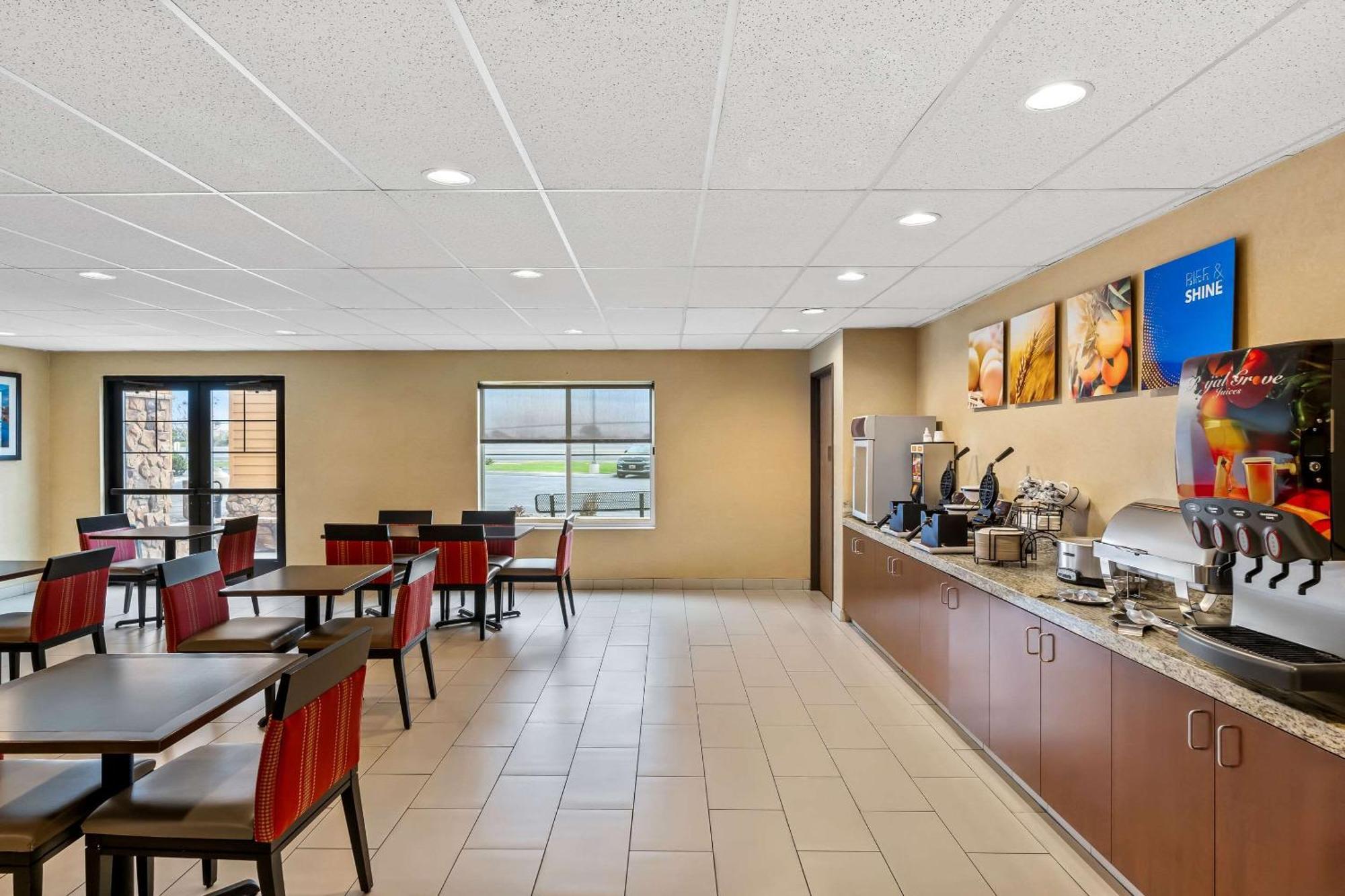 Comfort Inn & Suites Hermiston Exterior photo