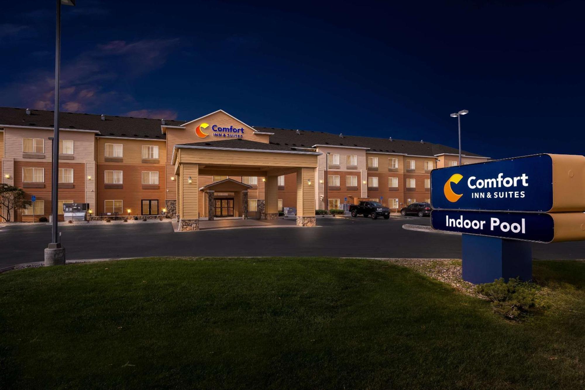 Comfort Inn & Suites Hermiston Exterior photo