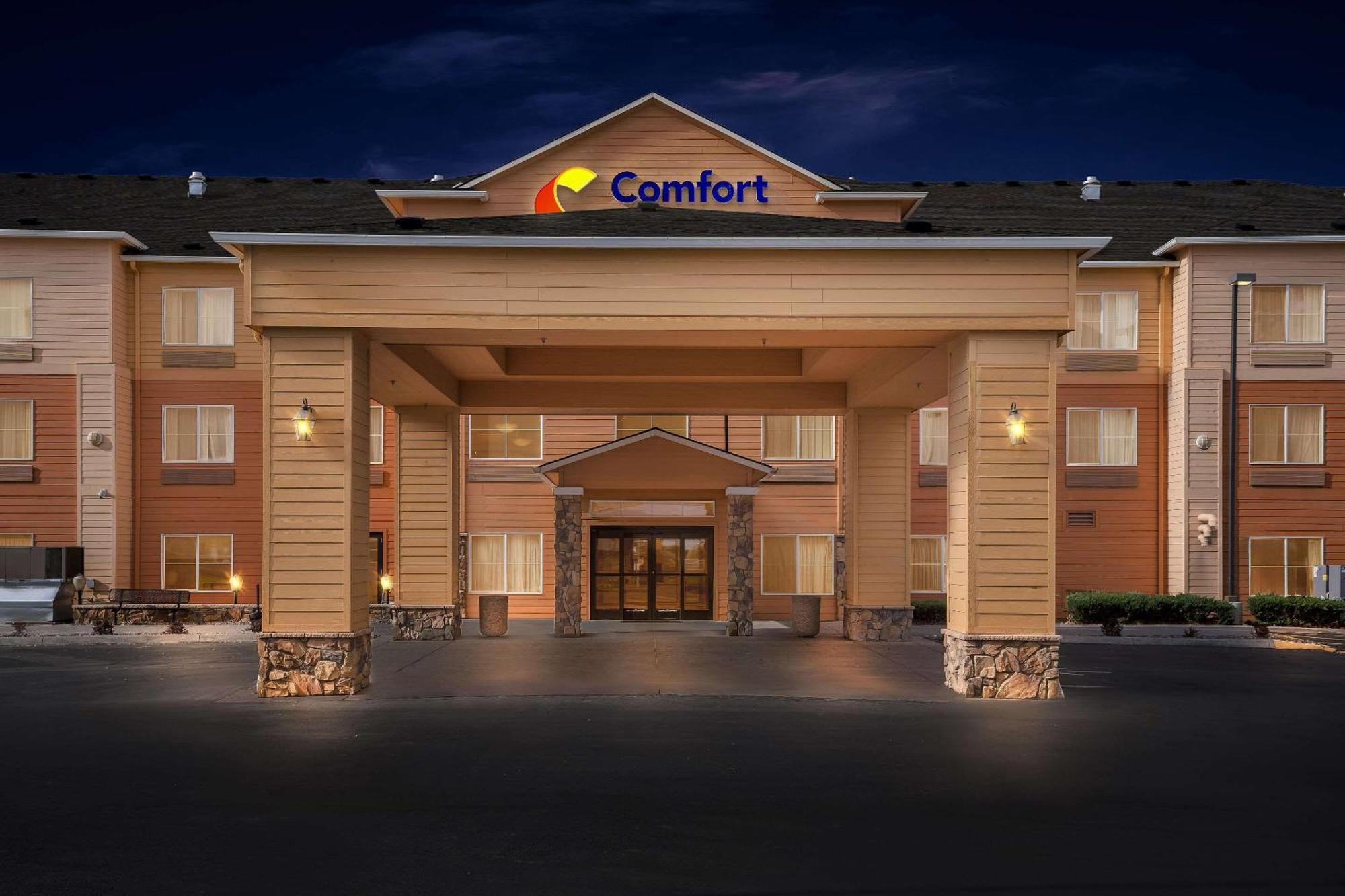 Comfort Inn & Suites Hermiston Exterior photo