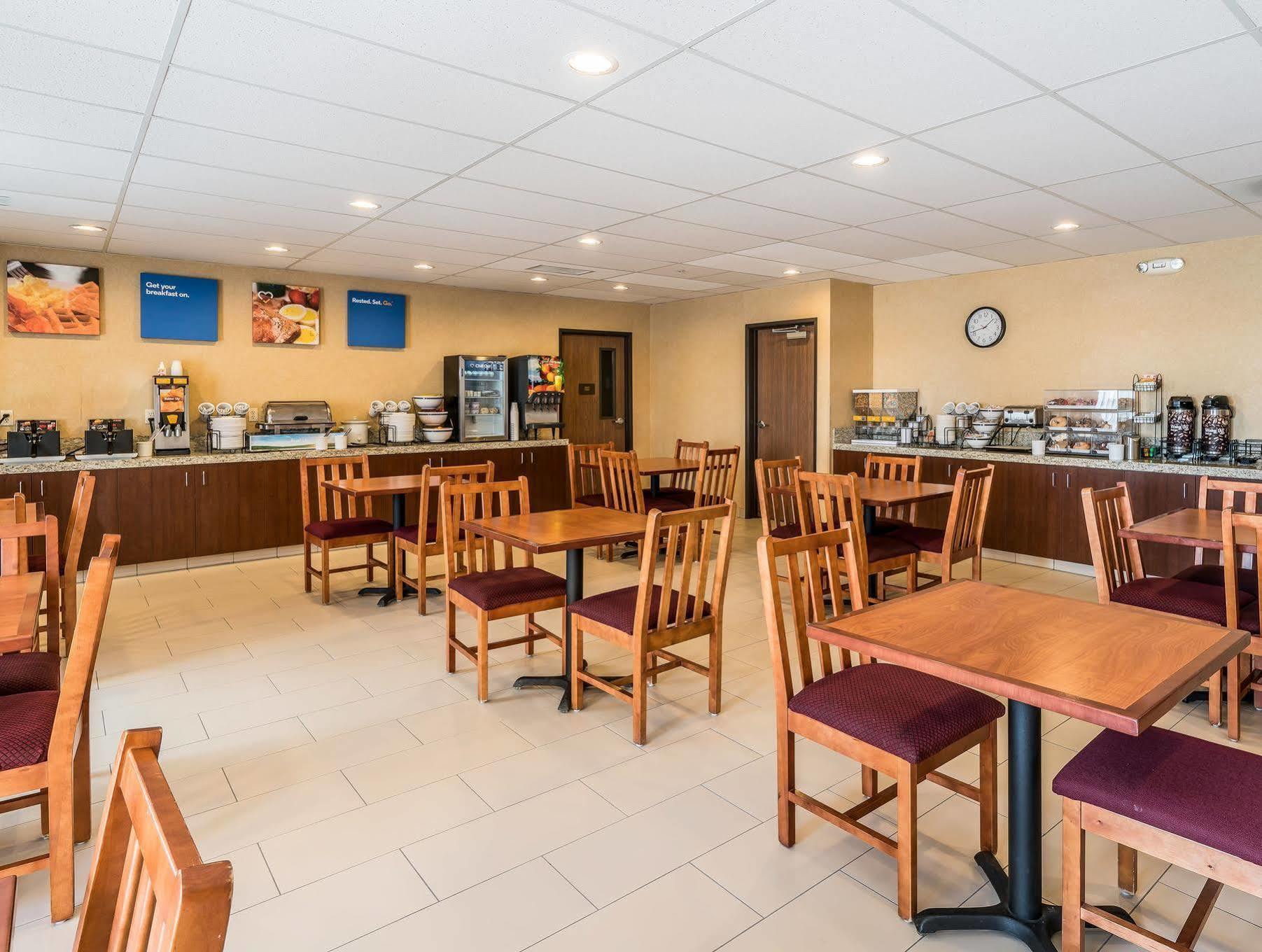 Comfort Inn & Suites Hermiston Exterior photo
